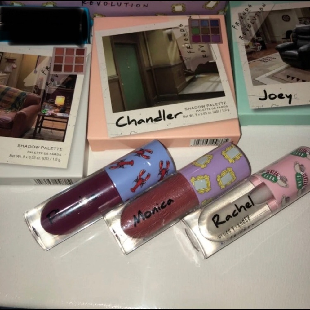 REVOLUTION X FRIENDS SHOW MAKEUP 11 ITEMS all new - Picture 6 of 8